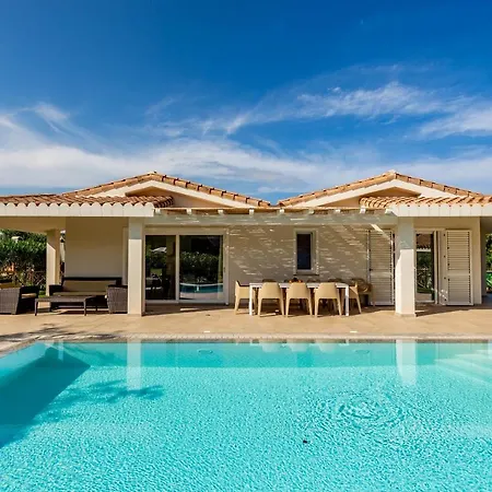 Ξενοδοχείο με διαμερίσματα D'ogliastra Cardedu